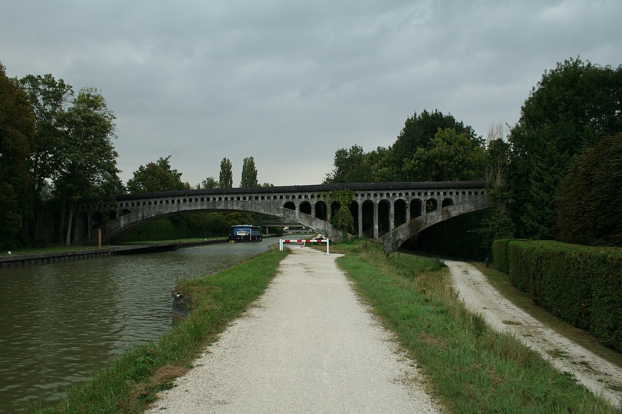 Autour du Mont Vernou-La Celle