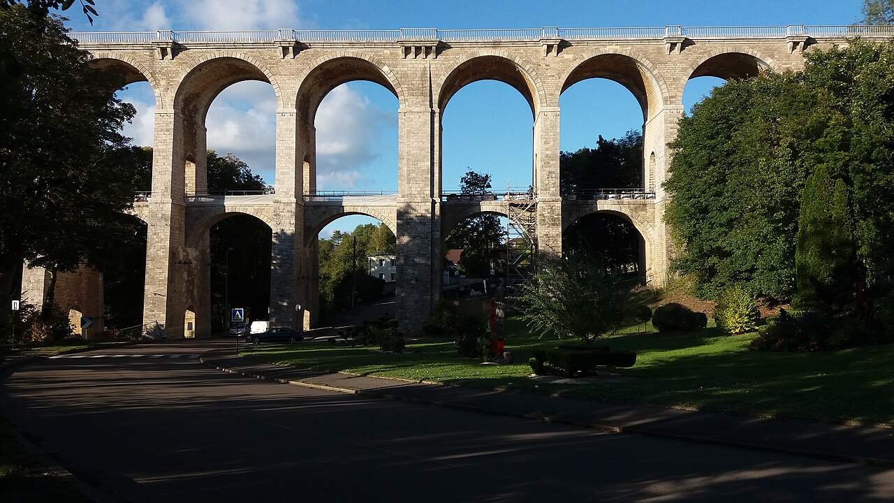 Viaduc de Chaumont et promenade des arches