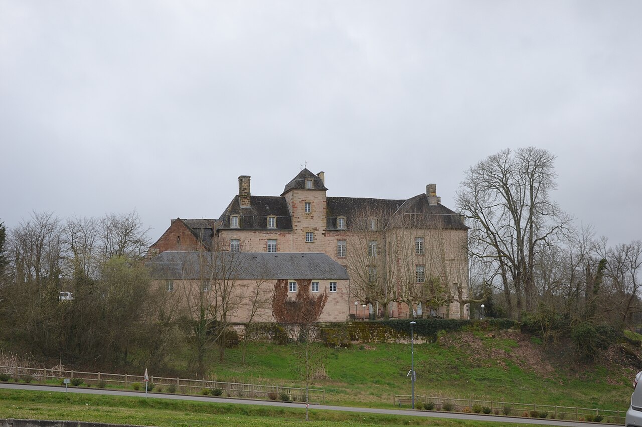 Le grand tour de Cosnac