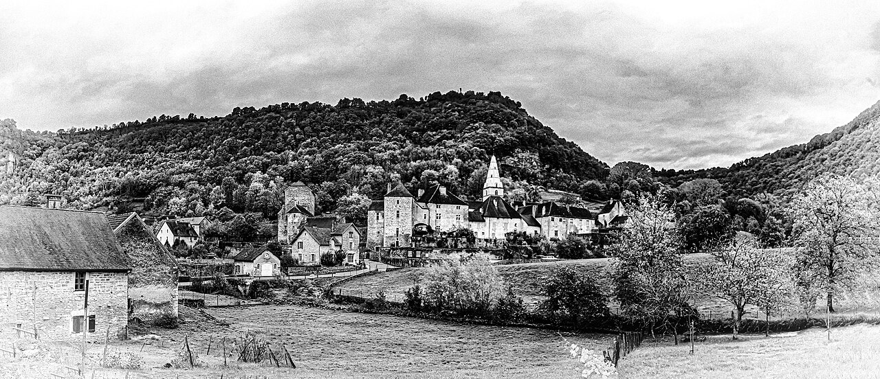 Abbaye de Baume-les-Messieurs — accès libre