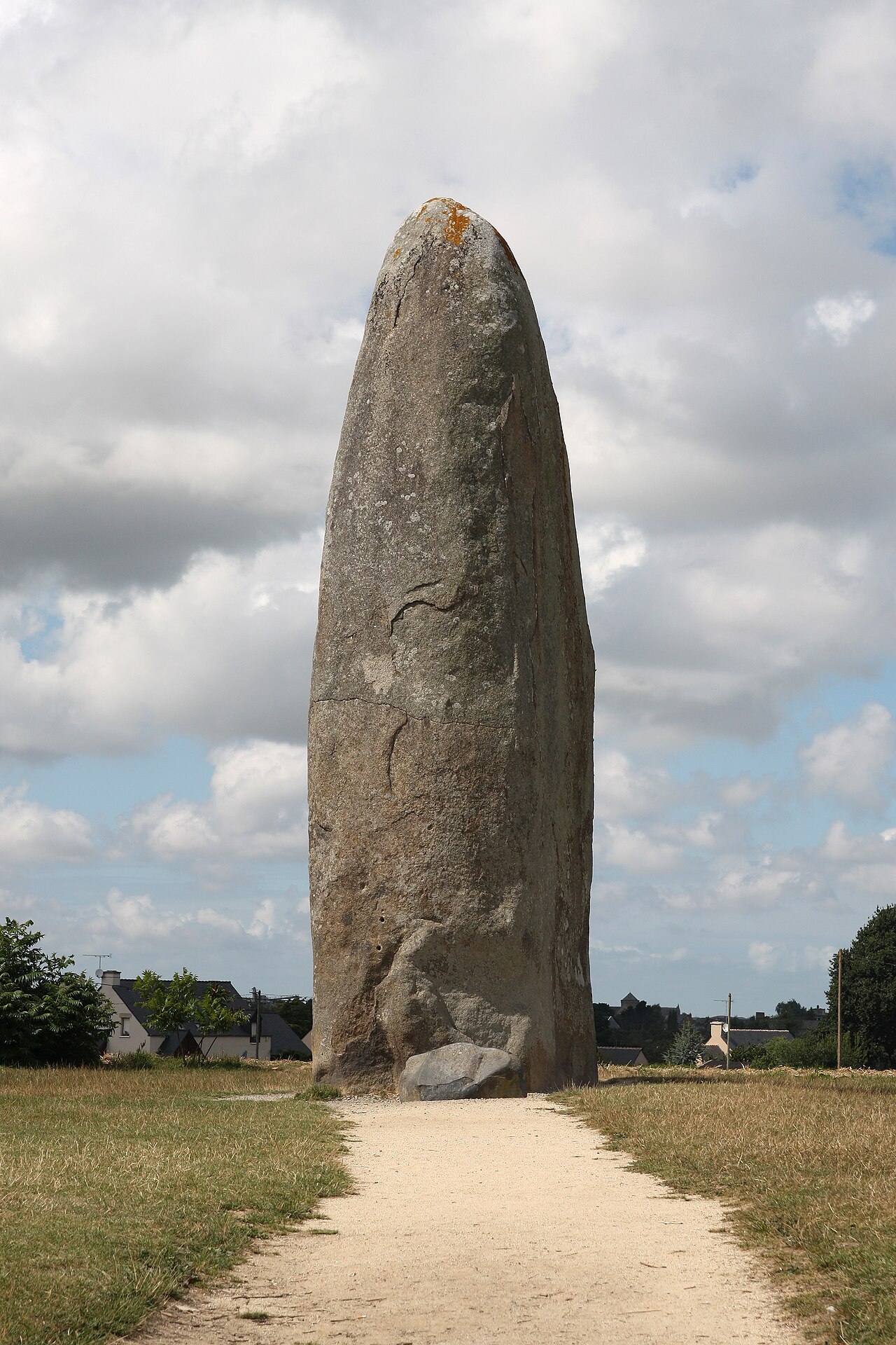 Menhir du Champ-Dolent