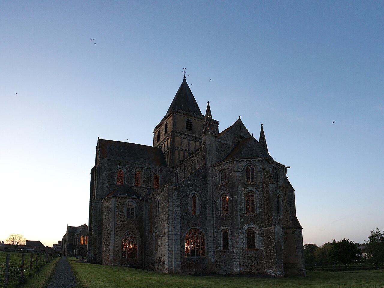Autour de l'abbaye de Cerisy-la-Forêt